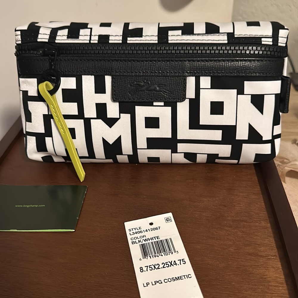 NWT Longchamp pouch